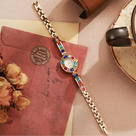 Vintage Gold Multicolor Quartz Watch main image 5